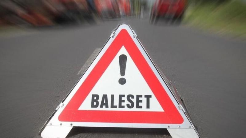 Nagykanizsánál, az M7-es autópályán egy autó kereke defektet kapott, ami miatt forgalomkorlátozások léptek életbe a környéken. A baleset következtében torlódásokra lehet számítani, ezért érdemes óvatosan közlekedni és figyelni a táblákra.
