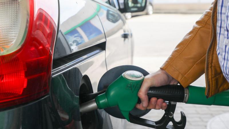 A dízelüzemű autók tulajdonosai igazán kedvező helyzetben vannak a hét közepén.