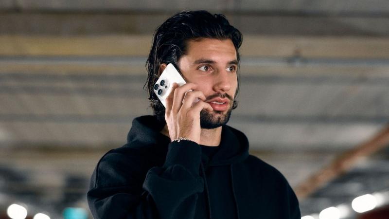 Itt a felejthetetlen lehetőség! Most akár Szoboszlai Dominik felújított telefonja is a tiéd lehet!