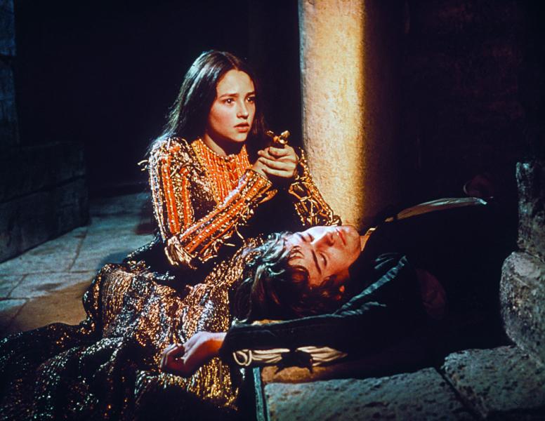 73 éves korában távozott az élők sorából Olivia Hussey - KULTer.hu

Olivia Hussey, a híres színésznő, aki a 