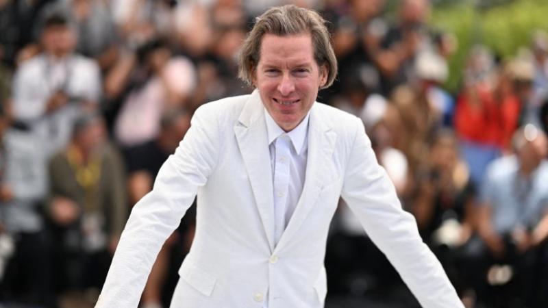 A Grand Hotel Budapest rendezője új filmjével a hollywoodi magyar legendák előtt emel kalapot, megidézve a múlt nagyjait.