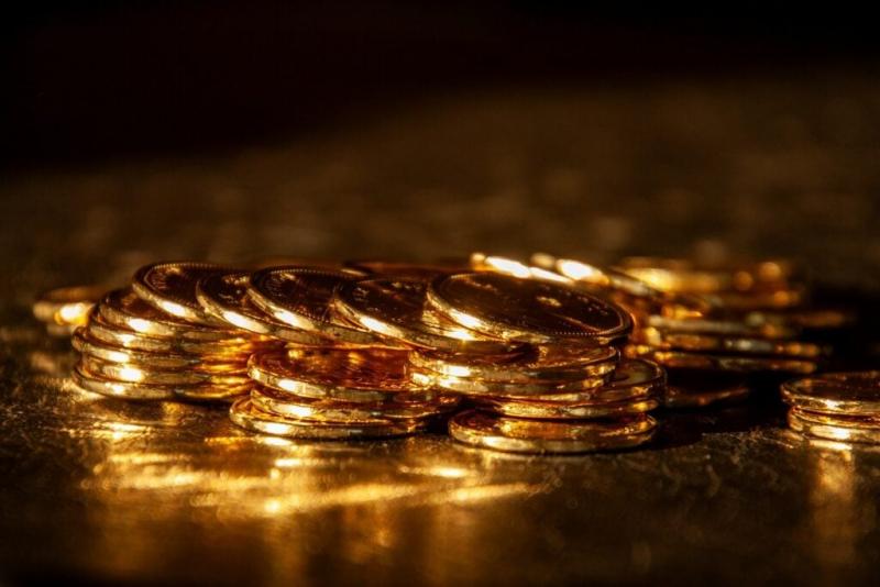 Ezen a magyar pénzen egyedülálló felirat található, amely egy 200 éves történelmi eseményre emlékeztet.