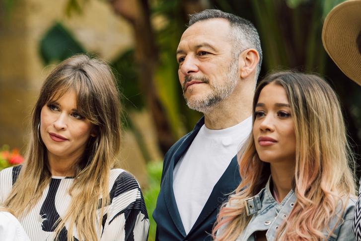 Új, eddig sosem látott fényképek bukkantak fel a Pandora – A szelence átka forgatásának kulisszái mögül.