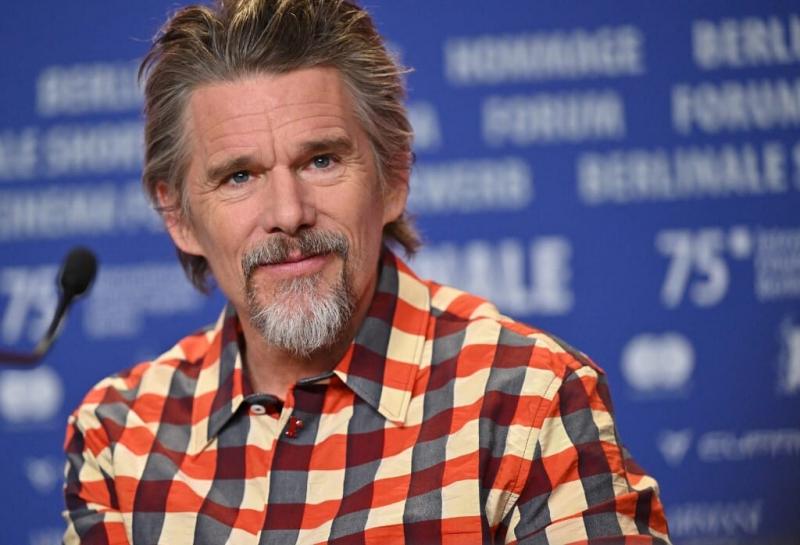 Ethan Hawke a HVG-nek nyilatkozva kifejezte vágyát, hogy szívesen visszatérne Budapestre.