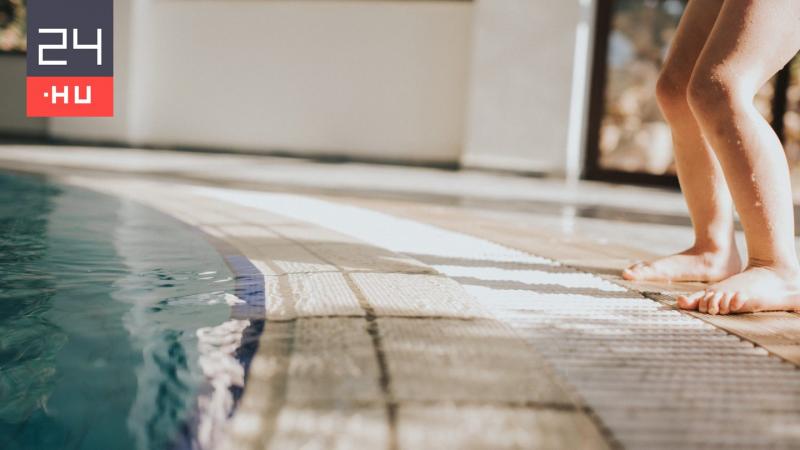 Egy hároméves kisfiú szinte megfulladt az úszásoktatáson Budapesten. Az eset rávilágít arra, mennyire fontos a figyelem és a biztonság a gyermekek vízhez szoktatásakor.